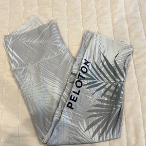 Peloton Capri Leggings
